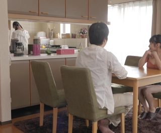 Chị gái của người yêu lồn nhiều nước