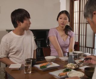 Cưỡng dâm chị gái không cùng huyết thống